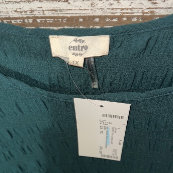 NWT Entro green Ruffled Relaxed Blouse one x 100% polyester runs big pit 29 - Picture 3 of 7